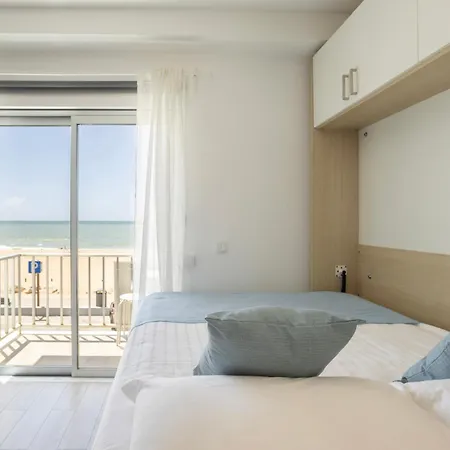 Centralgarve - Stunning Front - Astro Apartman Quarteira
